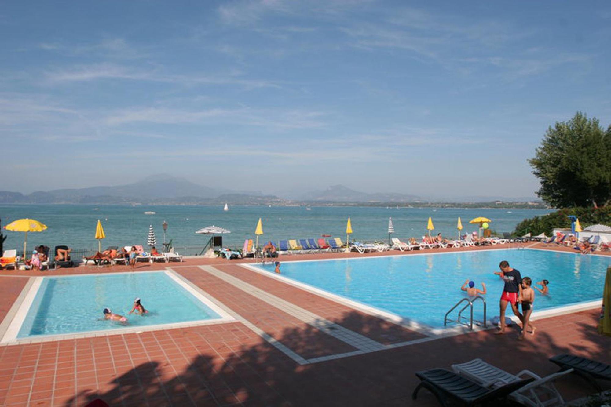 Camping Wien 페스키에라델가르다 외부 사진